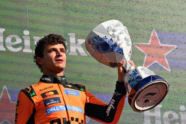 Kampioni Norris ngre zërin: Duhet të paguhem sa Verstappen dhe Hamilton!
