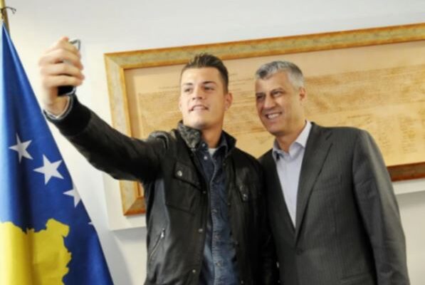 Xhaka në mbështetje të çlirimtarëve: Luftuan në tokën e tyre për lirinë e atdheut