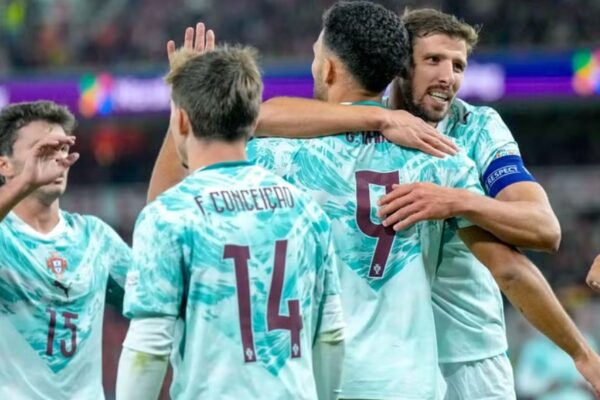 Ronaldo sheh nga stoli, Portugalia me fitore të rëndësishme në Oslo ndaj Norvegjisë (video)