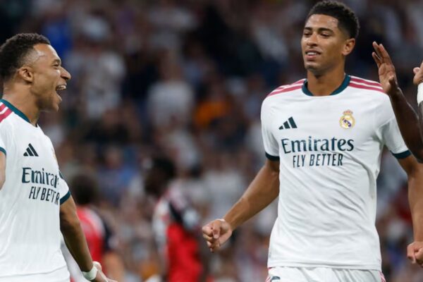 Real Madrid mbyll llogaritë që në pjesën e parë ndaj Vallecano. Dy mbrojtësit e Shqipërisë në stol (video)