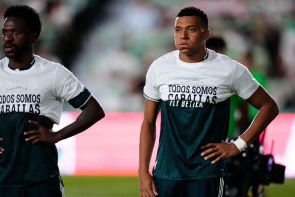 Reali në qendër të polemikave/ Mbappé, Vinicius dhe Konaté fshehin mesazhin pro Ceuta