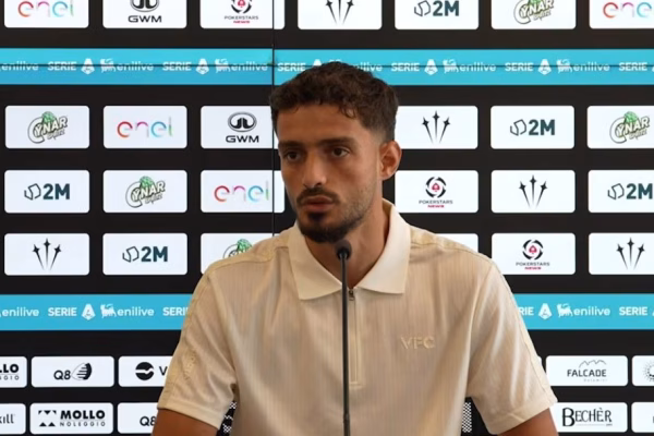 Albion Rrahmani prezantohet te klubi i Serisë A: Ndjehem më rehat si numër 9