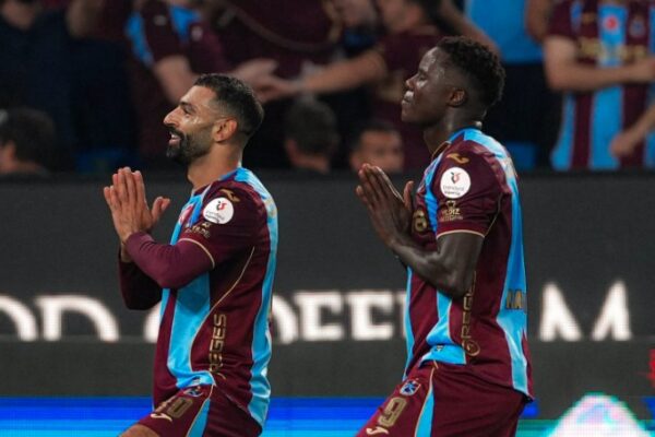 Salah bën “magji”, Trabzonspor turpëron Galatasaray-in dhe e bën garën për titull më të fortë se kurrë (video)