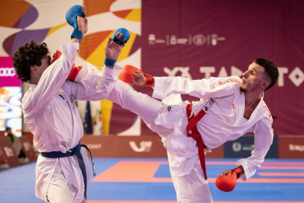 Islam Selmani kualifikohet në gjysmëfinale të Lojërave Mesdhetare në karate
