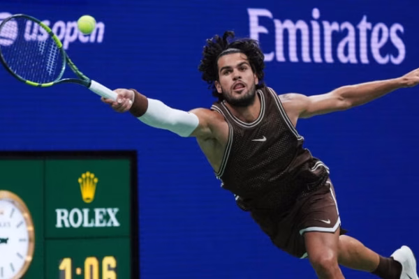 US Carlos Alcaraz fiton me përmbysje ndaj Faria, kalon në turin e tretë të US Open