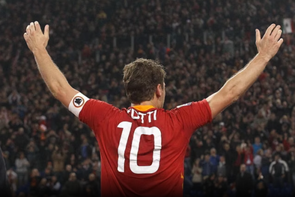 Totti: Do të kisha dashur të luaja me “Fenomenin”