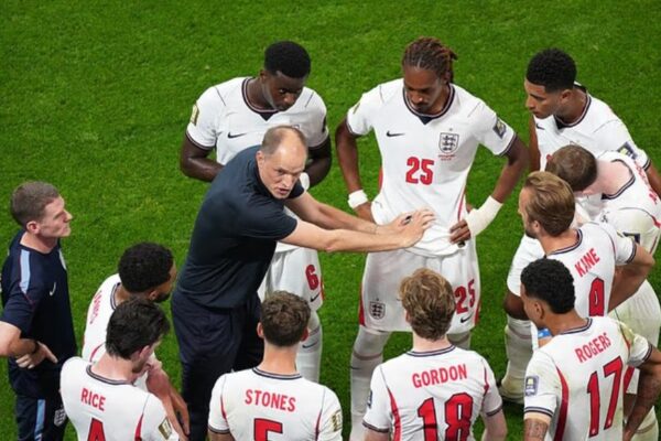 Tuchel për kulturën e futbollit anglez: Nuk e di nëse do të kem kohë që t’i mësoj të mbajnë topin!