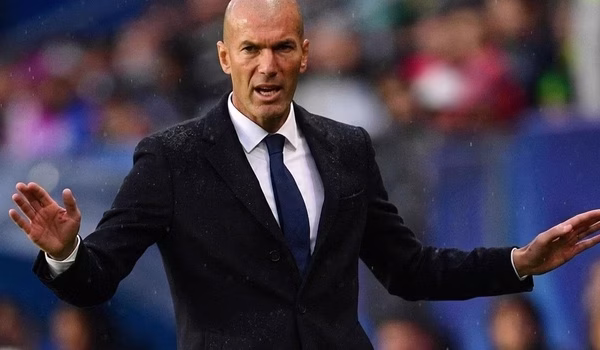 Zidane debuton me fitore në krye të Francës, triumfon në udhëtim ndaj Turqisë