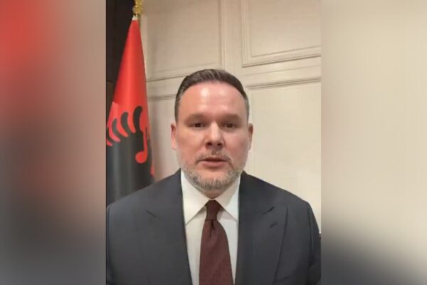 Ministri Demo: Dhuna ndaj njerëzve, policëve dhe institucioneve nuk mund të justifikohet.
