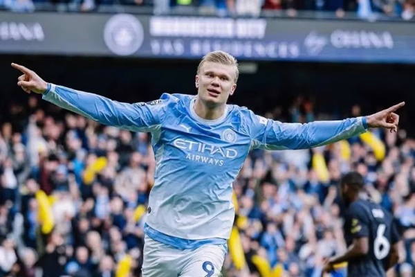 Manchester City fiton me vështirësi ndaj Ipswichit