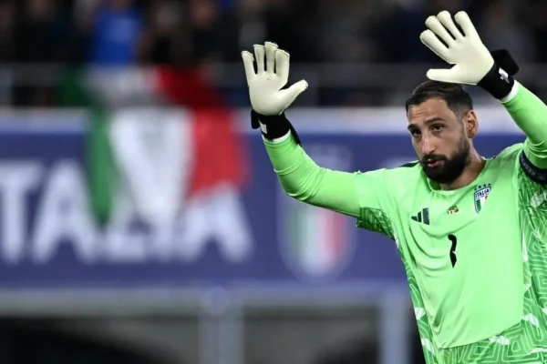 Benatia kritikon ashpër Donnarummën: Me gabimet e tij e fundosi Manchester City