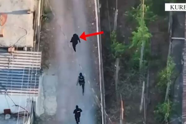 Qarkullonte i armatosur dhe nuk iu bind efektivëve duke përplasur makinën e tyre, arrestohet 27-vjeçari në Kurbin