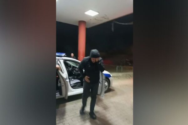 Plagoset shefi i Komisariatit Nr. 3 gjatë protestës, merr 12 të qepura në kokë