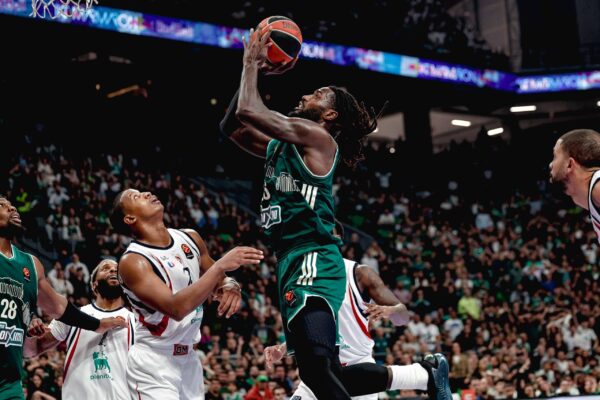 Panathinaikos merr kreun e EuroLeague, Valencia vazhdon befasitë