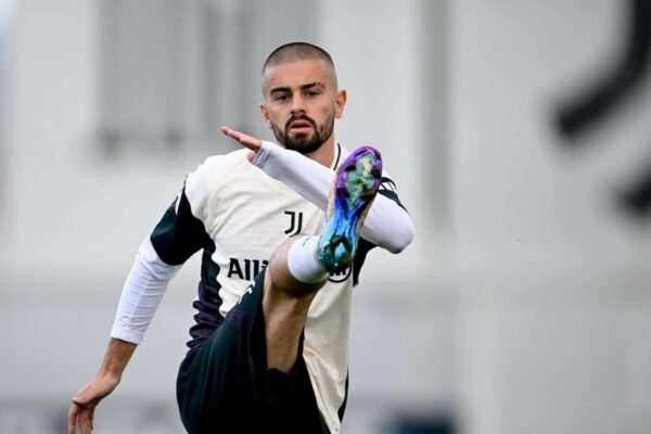 Zhegrova “mbret” i driblimeve në Nations League, lë pas yjet evropianë