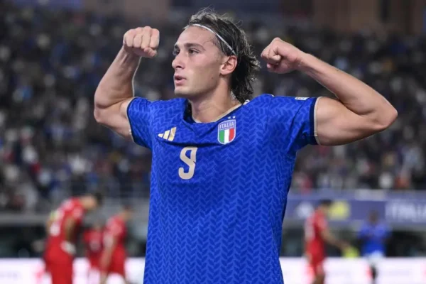 Vieri promovon Espositon: Do ta thyejë rekordin e Gigi Rivas me kombëtaren italiane
