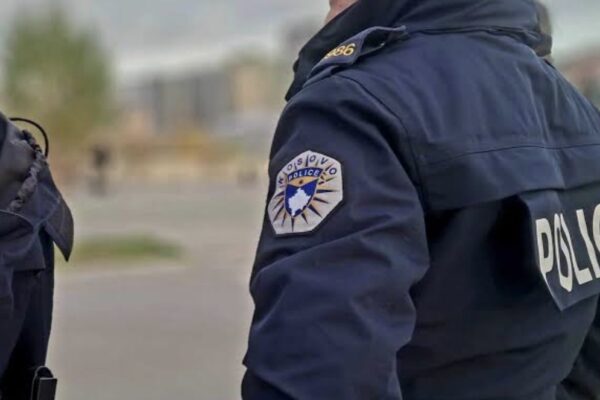 Policia sekuestron sasi të substancave narkotike dhe një armë zjarri në Grabovc të Obiliqit