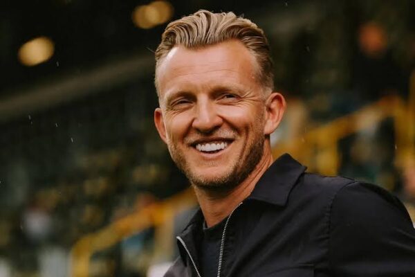 Dirk Kuyt merr drejtimin e përkohshëm të Fenerbahçes
