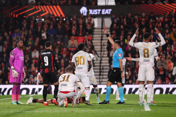 Milani në udhëtim turistik në Angli: Bournemouthi e shpartallon 3-0, Maignan e lë ekipin në baltë!