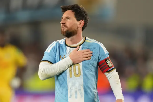 Fundi i një epoke: Messi emocionohet në fjalimin e fundit si lojtar i Argjentinës