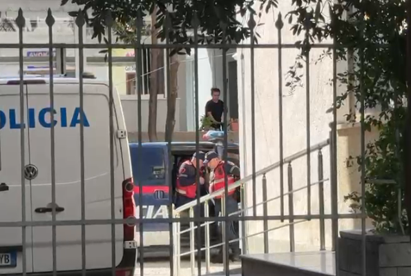 Caktimi i masës së sigurisë, gjykata pranon kërkesën e prokurorisë, “arrest në shtëpi” për të dyshuarin E.Xh.