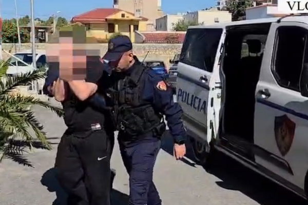 I vendosën eksploziv makinës/ Policia e Vlorës arreston dy të dyshuarit për sulmin ndaj administratorit të Shushicës