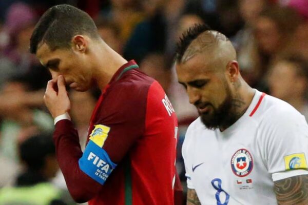 “Ajo që i bënë është e turpshme”, Arturo Vidal i del në mbrojtje Ronaldos dhe kritikon trajnerin e Portugalisë