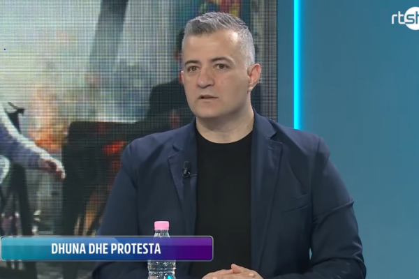 Ekonomisti Ergis Sefa: Dëmtimi i bizneseve është goditje e rëndë për sistemin ekonomik