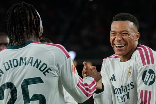 Mbappe shënon me shumë fat, pjesa e parë “El Clasico”-s mjaftohet me një gol (video)
