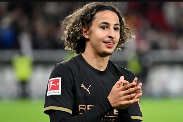 Fenomeni 17-vjeçar që po sjell një revolucion në Bundesligë, Bayern Munich gati ta “rrëmbejë”