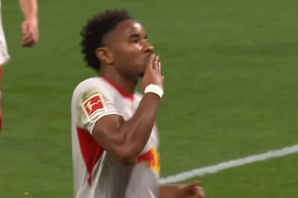 Te Milan me zor shënoi 7 gola, sot me tregolësh në Bundesligë dhe është rikthyer në formën e dikurshme (video)