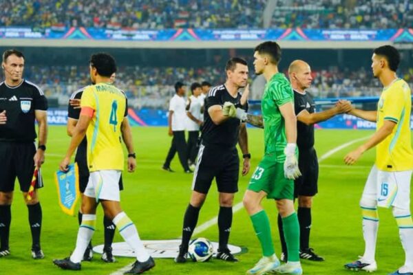 Brazili nuk kursehet ndaj Indisë, “poker” golash në Kalkuta (video)