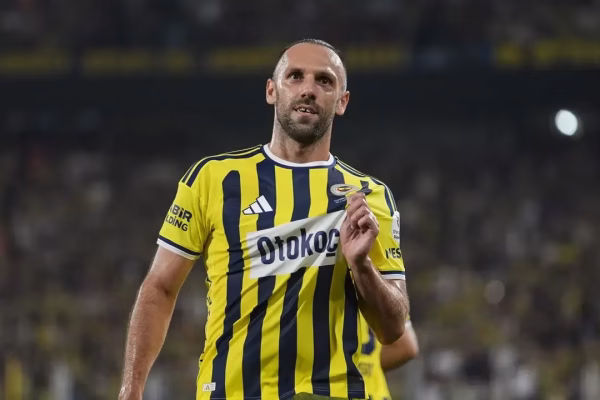 Slavia i merr pikë Fenerbahçes në Stamboll