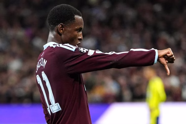 Aston Villa “shkel” Fenerbahçen