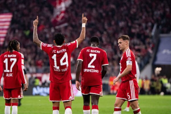 Bayern luan “tenis” ndaj Leipzig dhe rikthehet në krye. Shkëlqen Luis Diaz (video)