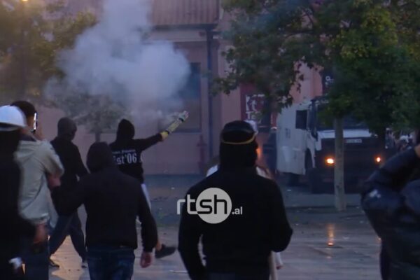Bilanci i 13 ditëve protestë: Mbi 270 të arrestuar, 344 të proceduar, 9 policë të pezulluar