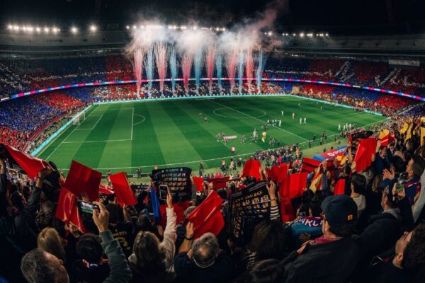 Pas humbjes në “El Clasico”, Barcelona merr lajmin tjetër të keq. Flick bëhet me dhimbje koke