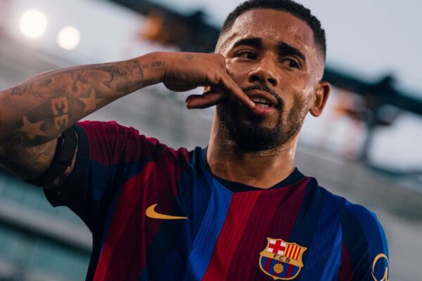 Gabriel Jesus merr përsipër të zëvendësojë Raphinha: Të luash për Barçën është kaq e lehtë…