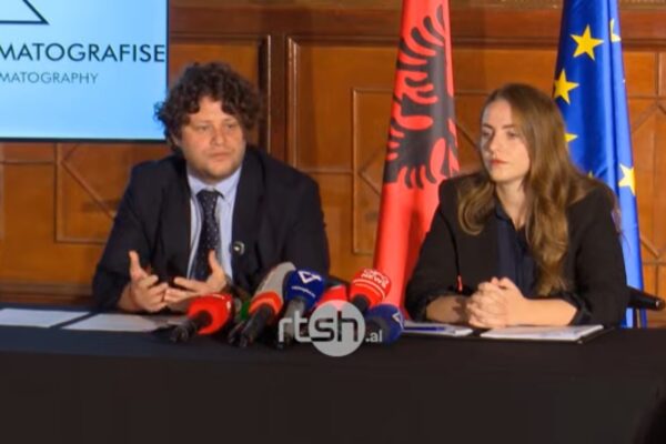 Projektligji i ri për kinemanë dhe audiovizualin/Qendra kombëtare e kinematografise nuk ndryshon status