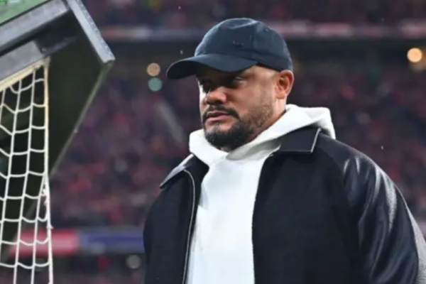 Trajneri i Bayern Munich del nga spitali