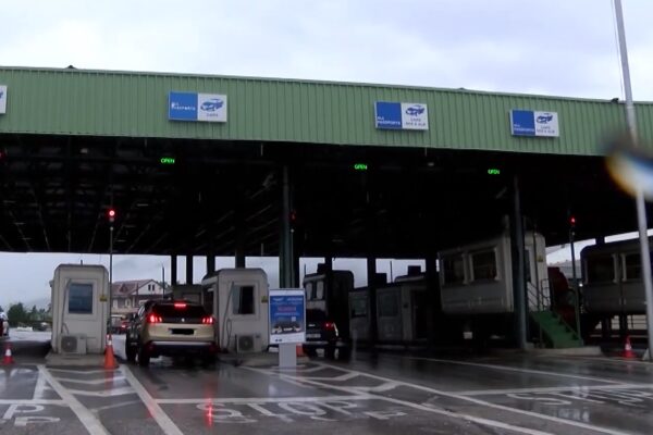 Tentoi të hynte në Shqipëri, kapet në Morinë shtetasi turk i shpallur në kërkim për vrasje në Maqedoninë e Veriut