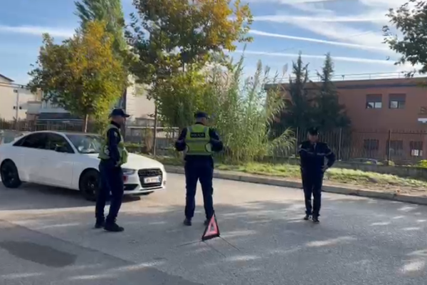 Aksident në unazën e Fierit, makina përplas biçikletën, plagoset drejtuesi i saj