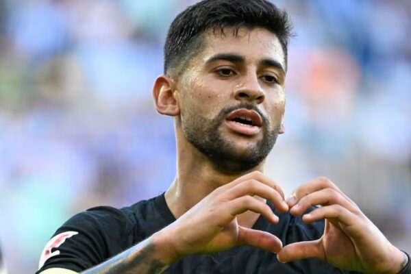 Kapiteni i ri i Argjentinës zgjedh se kush duhet të mbajë numrin 10, pas largimit të Messi-t
