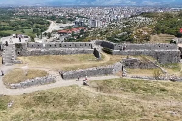Kalaja e Rozafës në restaurim, parkim për vizitorët si dhe ndërhyrje rikualifikuese