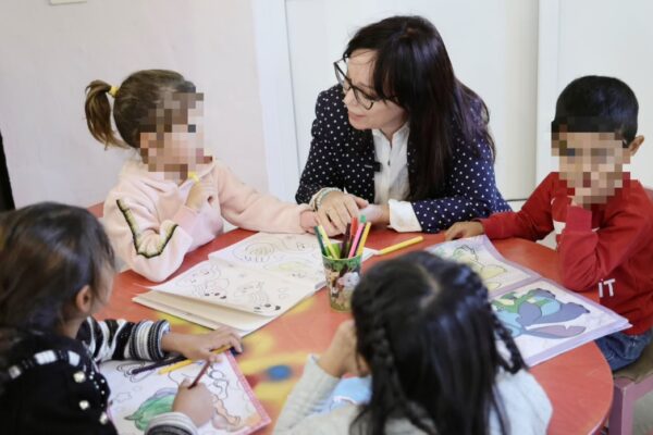 Durrës/Ministrja Spahiu: Prioritet, forcimi i shërbimeve komunitare dhe zgjerimi i mbështetjes për fëmijët me nevoja të veçanta