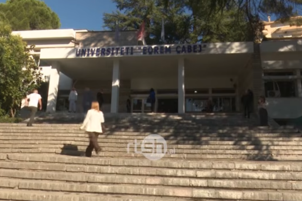 Universitetet çelin dyert/ Zgjedhjet e studentëve, qëndrueshmëri për teknologjinë, ekonominë, shëndetësinë